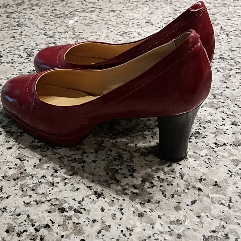 Fitzwell brand shoe.